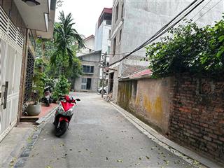 Bán đất ngọc thụy  bồ đề, ô tô 7 chỗ ra vào đất. 52m2, mt 4.1m, giá 8.3 tỷ. gần trường việt pháp