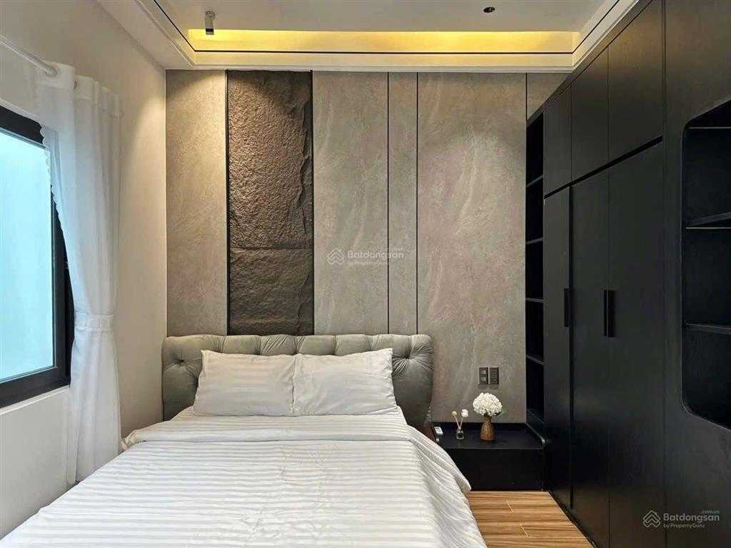 Nhà đẹp 3 tầng mới toanh kt hiện đại  k điện biên phủ đanang thông thái thị bôi giá chi 5t4