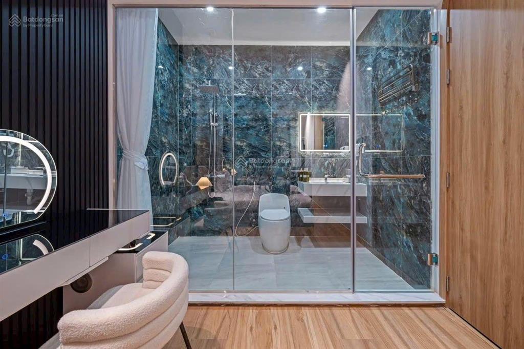 Villa mt phạm quang ảnh  sơn trà  đà nẵng 120m dtien 65tr/thang gồm 4tang 68pn giá chi 17t8