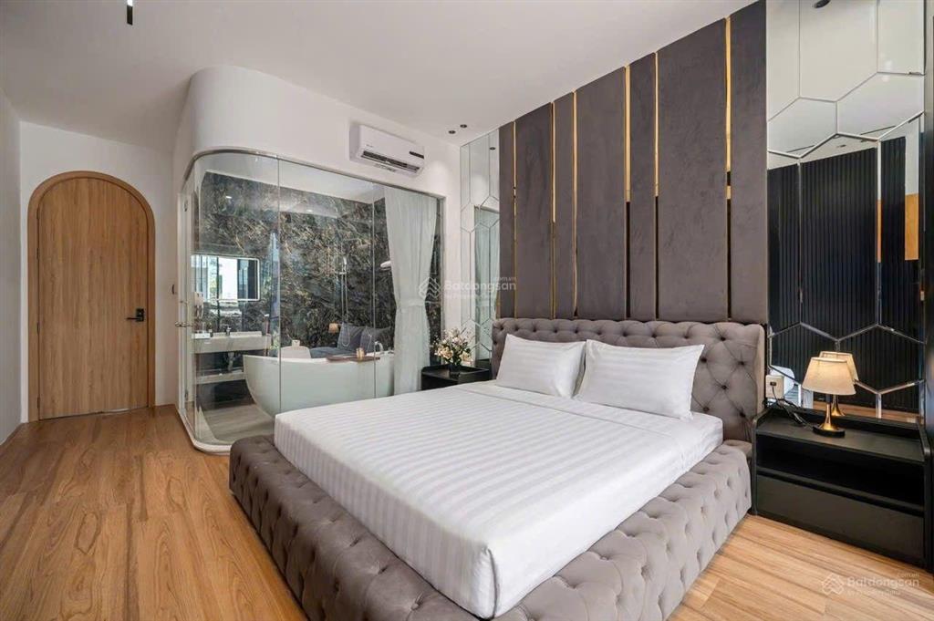 Villa mt phạm quang ảnh  sơn trà  đà nẵng 120m dtien 65tr/thang gồm 4tang 68pn giá chi 17t8