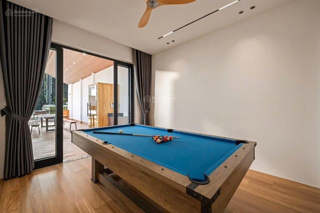 Villa mt phạm quang ảnh  sơn trà  đà nẵng 120m dtien 65tr/thang gồm 4tang 68pn giá chi 17t8