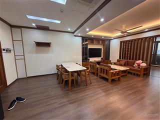 Chung cư 2pn tầng cao ban công đông nam chính chủ