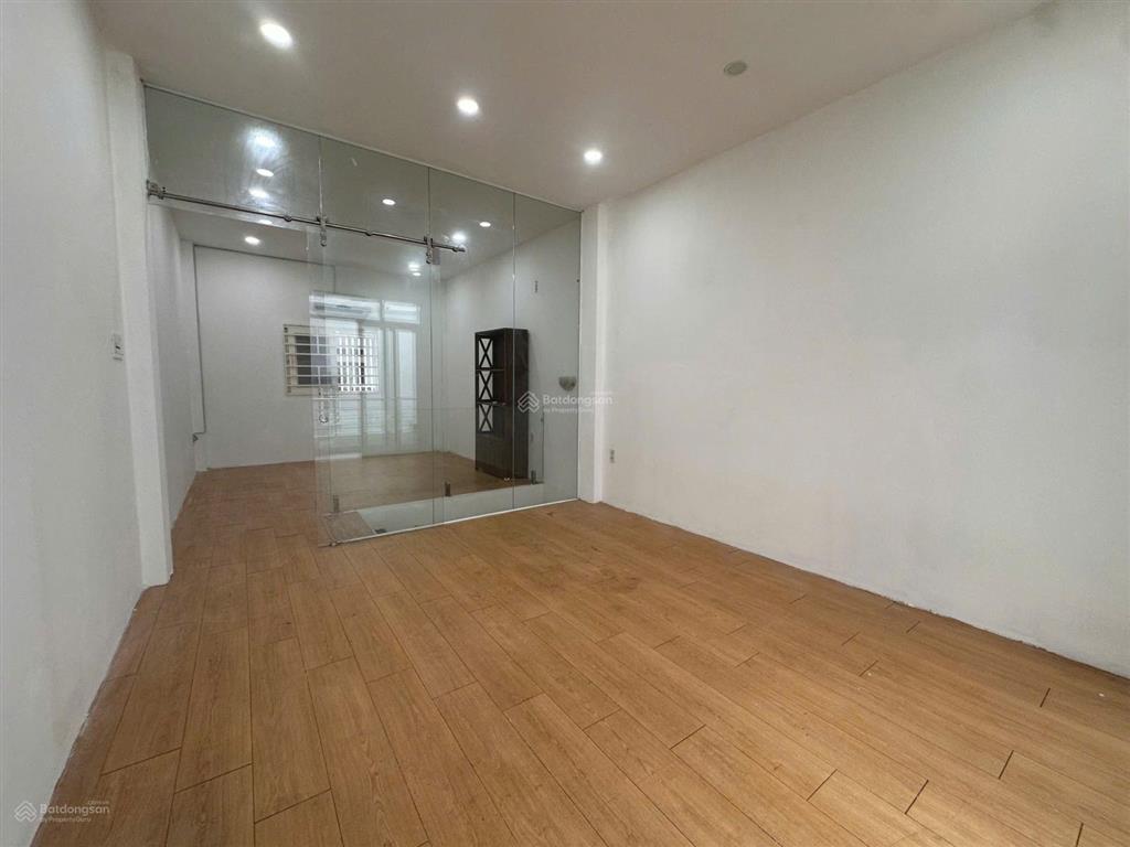 Chính chủ cho thuê nhà căn góc mát mẻ