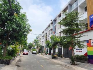 Bán nhà đường 24b tên lửa bình tân.
dt 4x20 4 tầng, giá 10,x tỉ