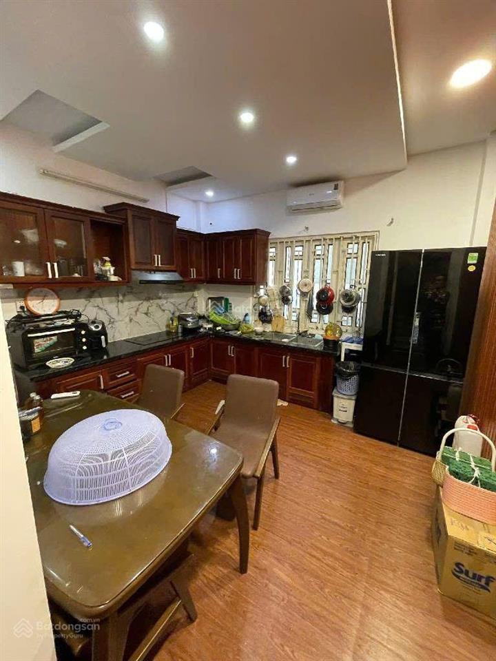 Bán nhà đường 24b tên lửa bình tân.
dt 4x20 4 tầng, giá 10,x tỉ