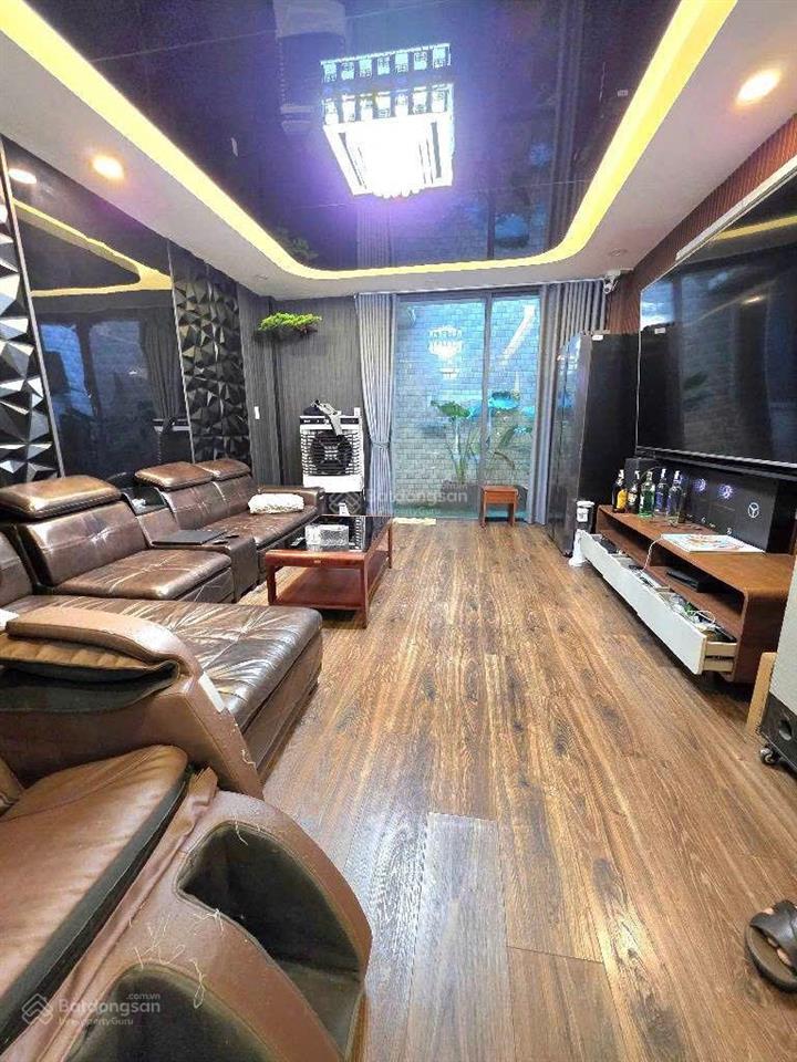 Bán nhà đường 24b tên lửa bình tân.
dt 4x20 4 tầng, giá 10,x tỉ