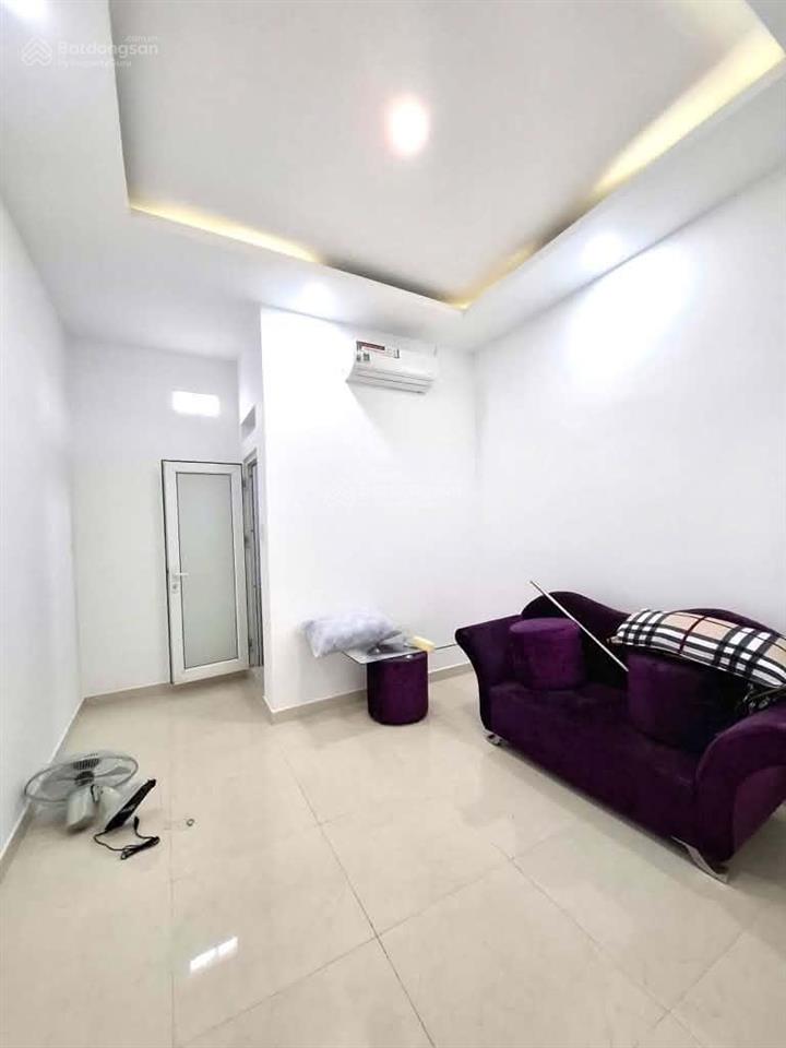 Gần ngã 5 chuồng chó  61m2 (4.7x13m)  ô tô ngủ trong nhà  4pn 5wc  giá 5.x tỷ