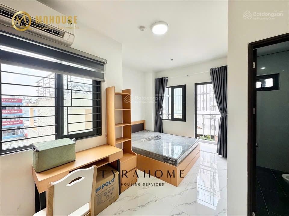 Cho thuê studio ban công thang máy lê trực, bình thạnh