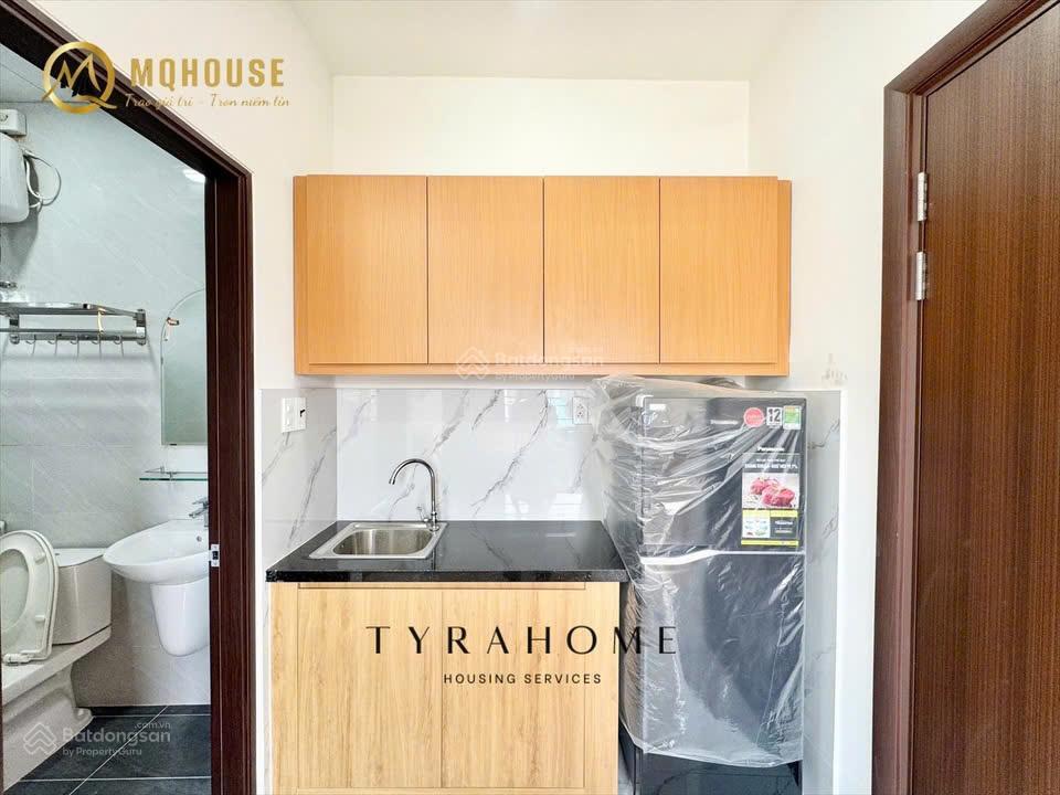 Cho thuê studio ban công thang máy lê trực, bình thạnh