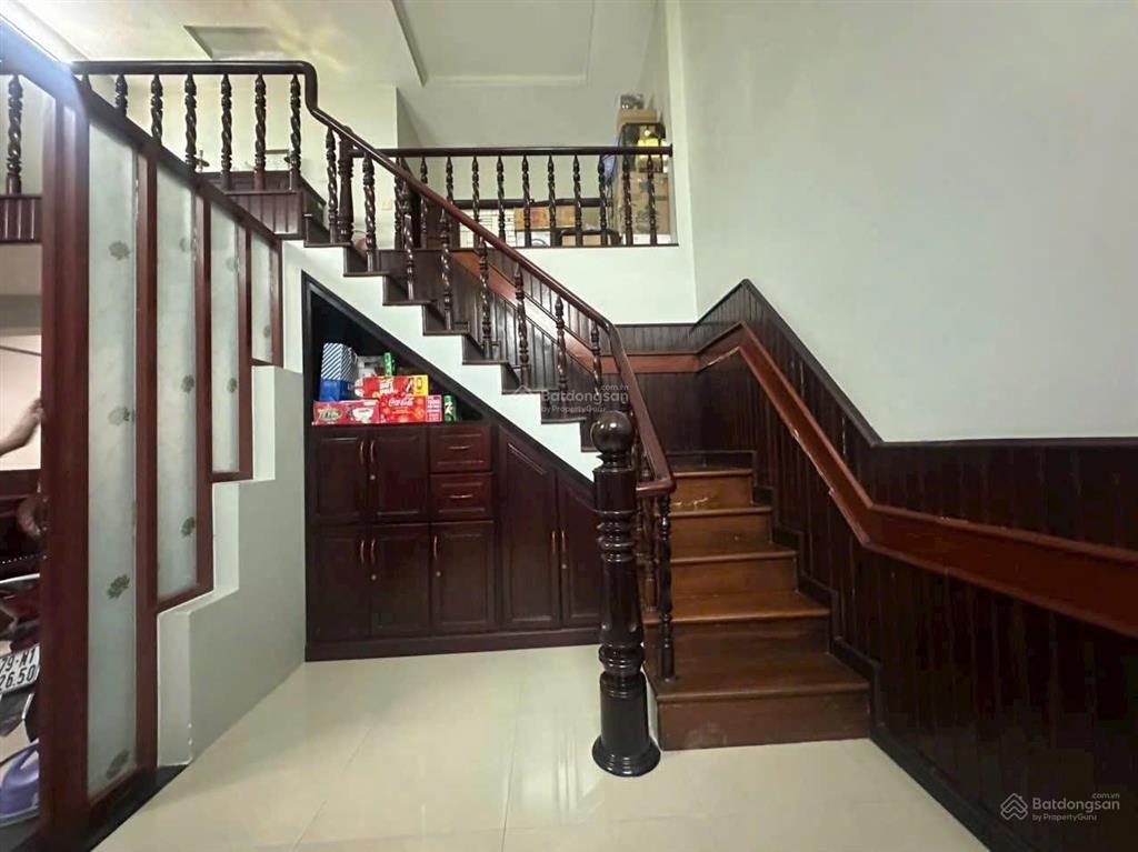 Bán nhà hẻm đường lê hồng phong vùng lỗi của thành phố nha trang giá tốt