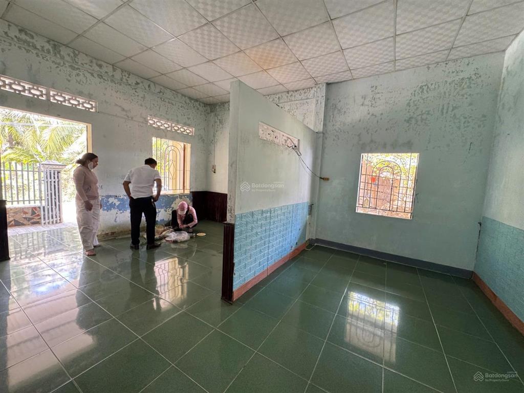1 căn nhà cấp 4 xinh sắn dễ thương mà giá chỉ 1tỷ690 mà 133m2 ngang 9m khu dân cư