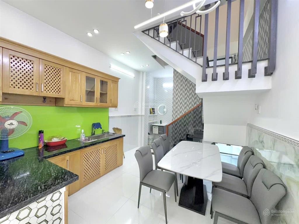Mặt tiền kinh doanh đường số 4 p11 gò vấp 47,5m2 có 4 tầng 3pn chỉ 8,8 tỷ