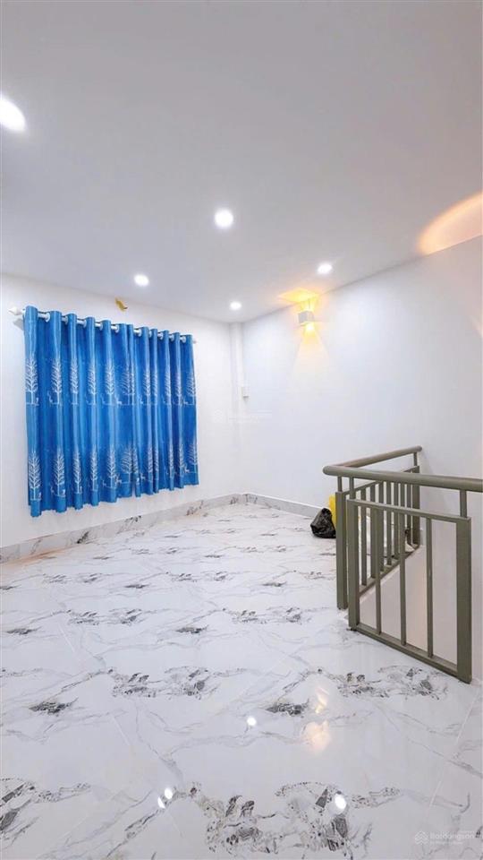 Mô tả
t bán nhà nhà mới 100%  tôn đản, quận 4
9 vitri dudng ton dan, trung tam quin 4  thuan
tie