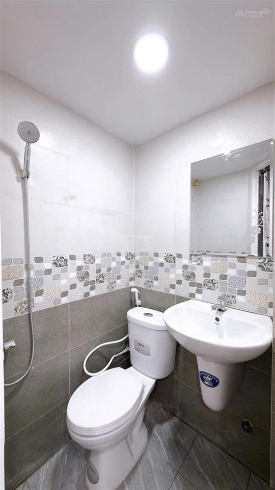 Mô tả
t bán nhà nhà mới 100%  tôn đản, quận 4
9 vitri dudng ton dan, trung tam quin 4  thuan
tie