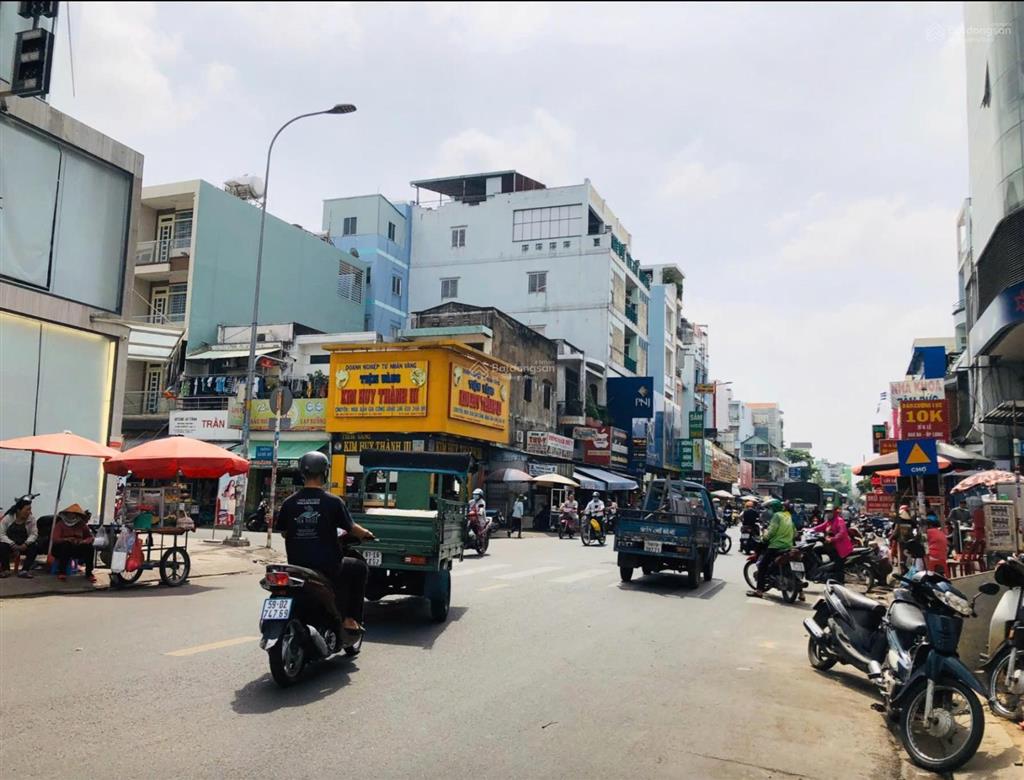 Mt tây sơn, tân phú 4x17m cấp 4, giá 10,5 tỷ tl. kinh doanh sầm uất, gần sacombank, acb, mbbaank