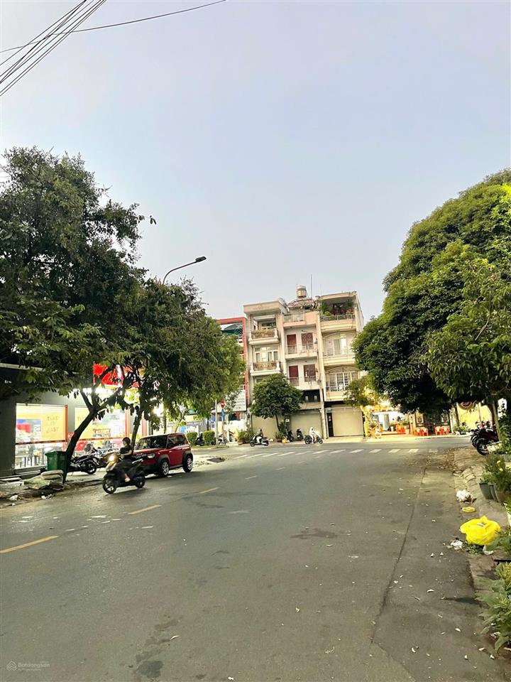 Hoa bằng, tân phú 5 x 12 cn 61,4m2  216m2 sàn. chào 9,25 tỷ tl. hẻm 8 mét view công viên