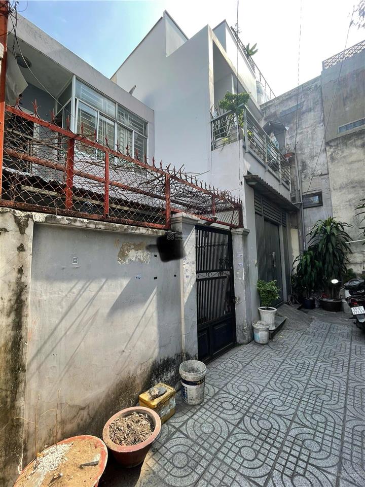 Lê liễu chủ giảm mạnh bán gấp 5.4 tỷ nhà đẹp ở ngay 4x17m trệt lầu