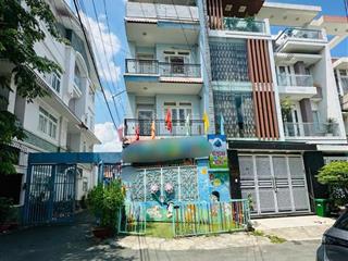 Nhà 4 tầng đối diện công viên gò dầu ngang 4.5m x 17m đẹp, dòng tiền 240tr/năm
