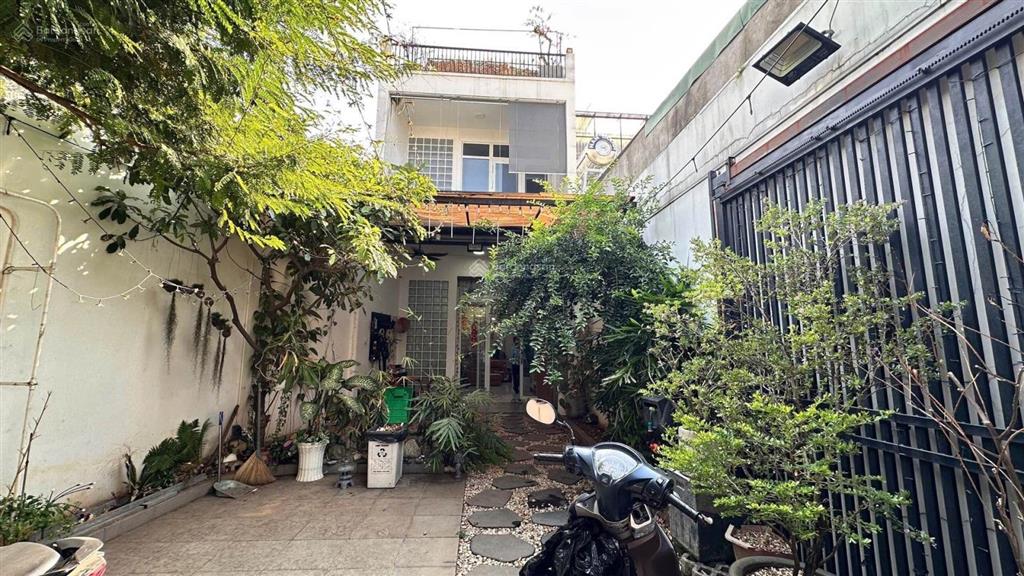 Bán nhà hóc môn  không gian nghỉ dưỡng ngay trung tâm