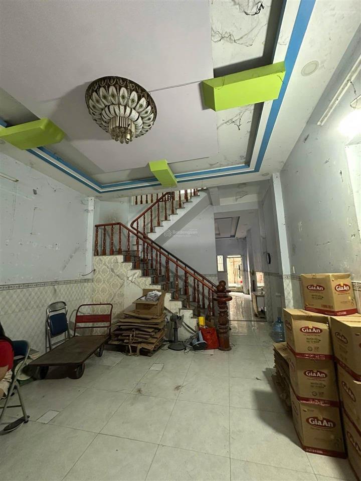 Bán nhà + xưởng  thới tam thôn 14,hóc môn