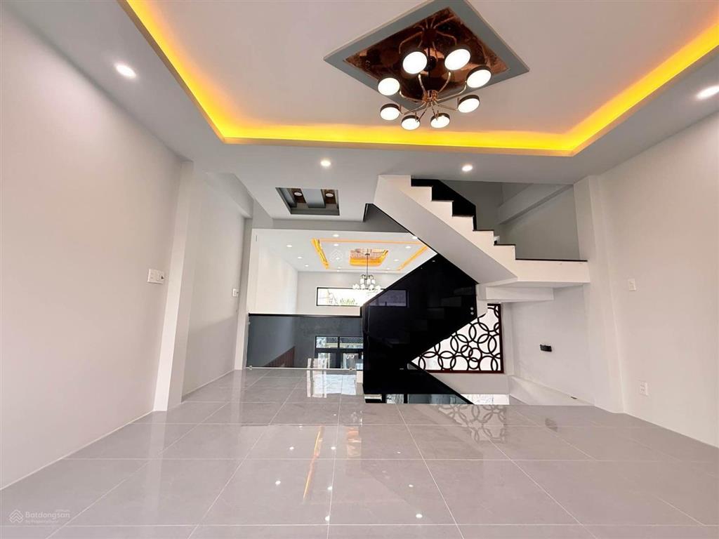 Nhà đẹp giá tốt bùi công trừng
