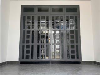 Nhà đẹp mới xây gần đặng thúc vịnh hóc môn  hẻm xe hơi lưu thông  chỉ 3,850 t.ỷ
