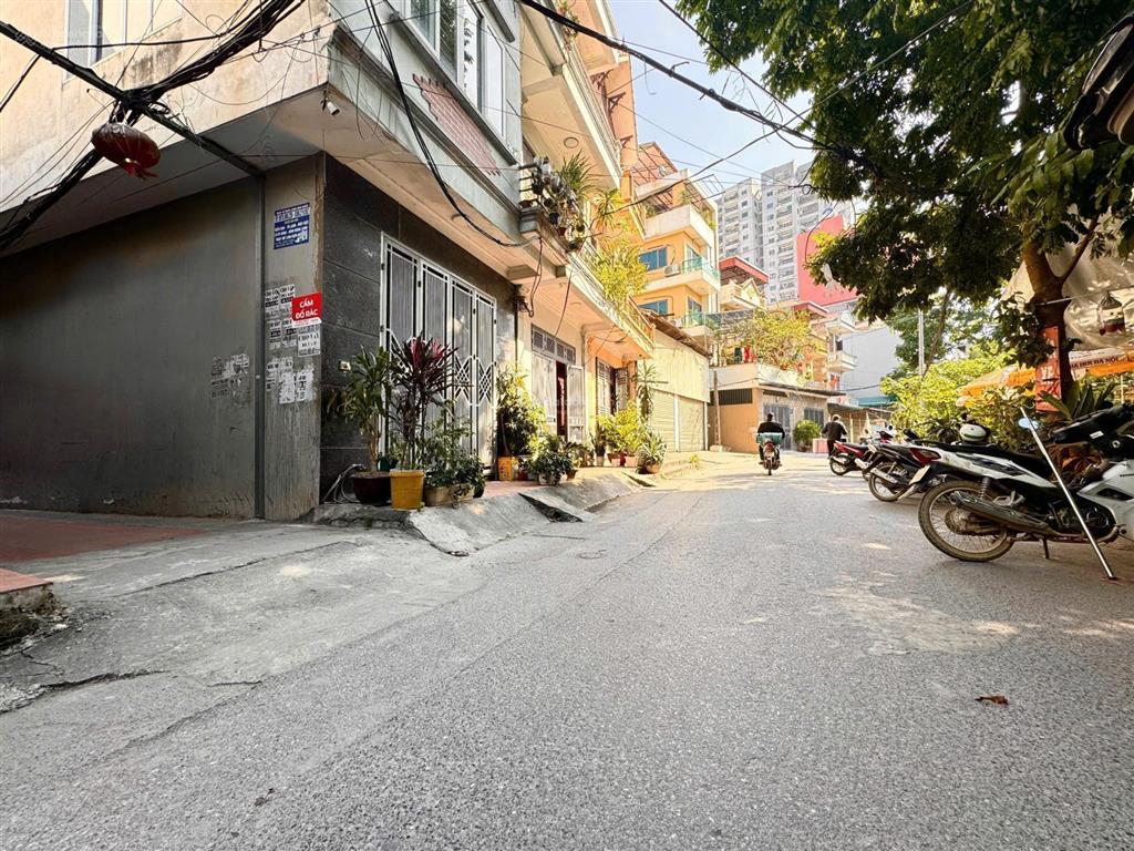 Hoa hậu quang lãm, hà đông, lô góc 2 mặt tiền, vị trí trung tâm, giá chỉ nhính 100tr 1m2