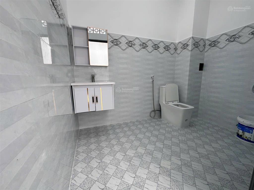 Bán nhà trung tâm trần quý cáp