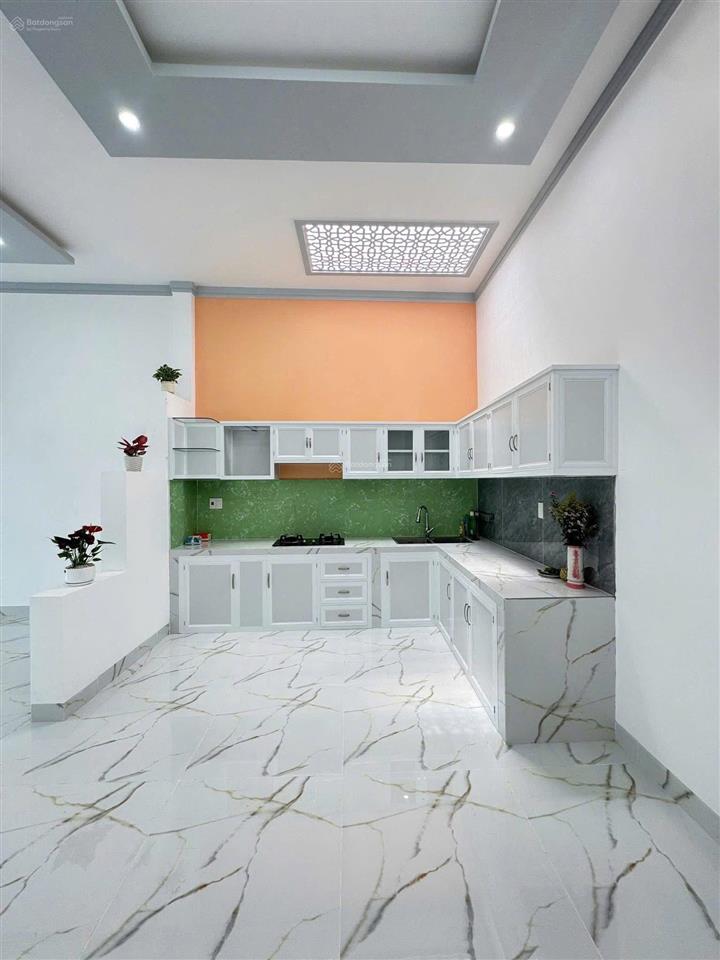 Bán nhà trung tâm trần quý cáp