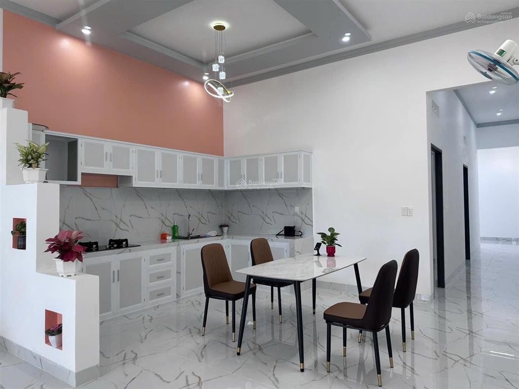 Bán nhà trung tâm trần quý cáp