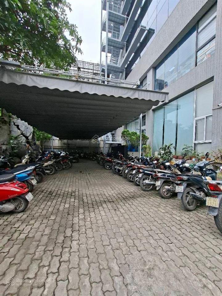 Bán toà nhà building cực đẹp mặt phố nguyễn sơn, diện tích 1060m2, 11 tầng, dòng tiền 8 tỷ/năm.