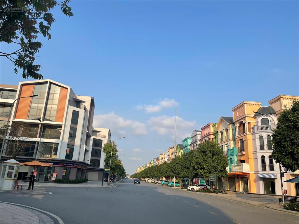 Chỉ chủ bán căn shophouse phố biển 2 đối diện 35 toà chung cư mik