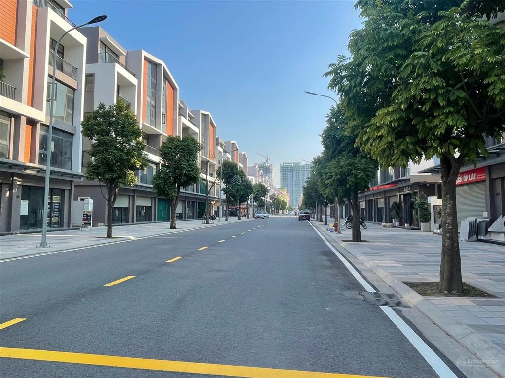 Chỉ chủ bán căn shophouse phố biển 2 đối diện 35 toà chung cư mik