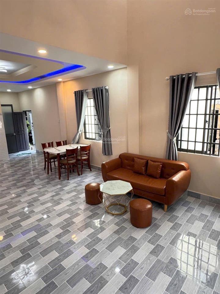 Gấp cần bán nhà 1 trệt 1 lửng gần tô ngọc vân, chợ tam hà, 60m2 đường xe hơi, 5ty4 tl chính chủ