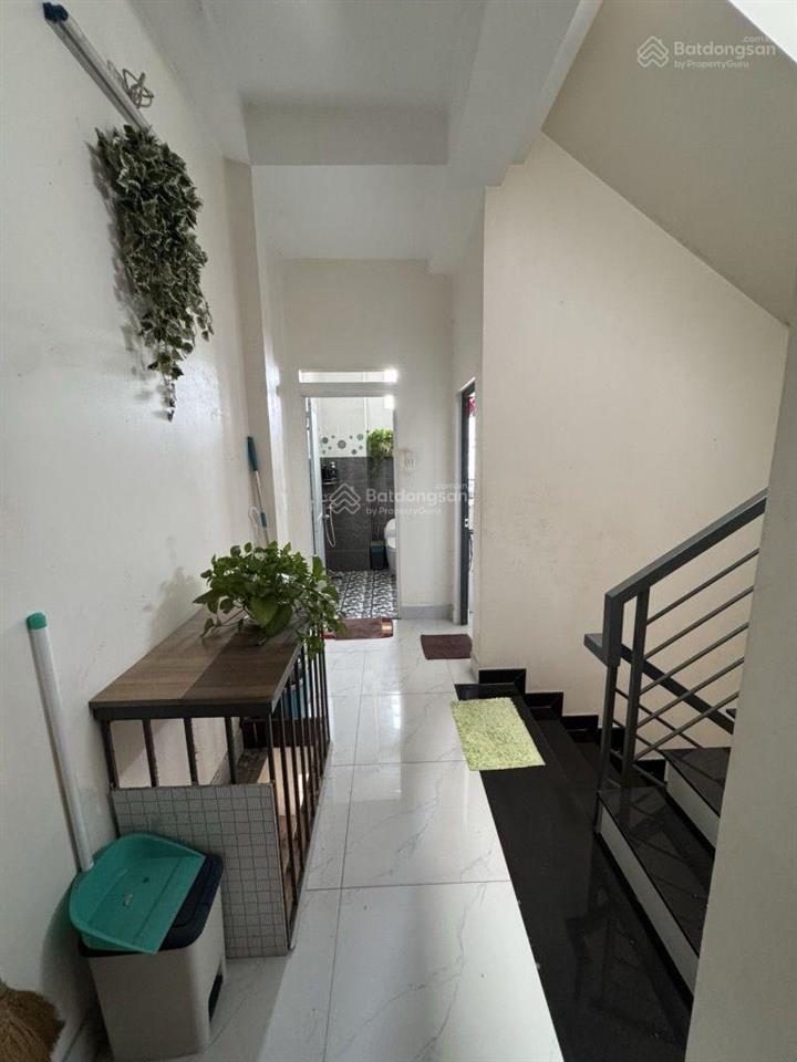 Gò vấp  nhà chính chủ dt 60m24*15, sổ a4, hoàn công, hướng đông nam, tiện ích đầy đủ.
