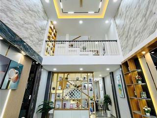 Cv làng hoa  chợ hạnh thông tây, dt 60m2(a4)  3 tầng  đầy đủ công năng, hẻm 4m...nhà đẹp ở ngay