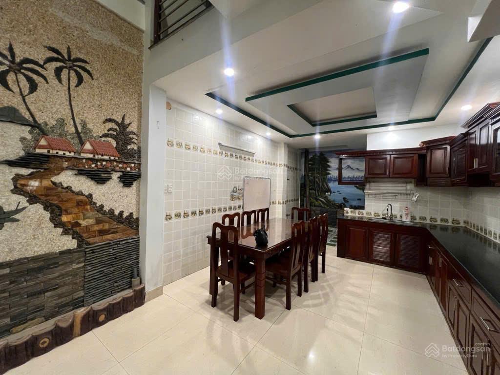 Siêu mẫu nặng kg  82m2  4.8mx17m ô tô ngủ trong nhà  khu phân lô  5 tầng  5 pn  đủ công năng