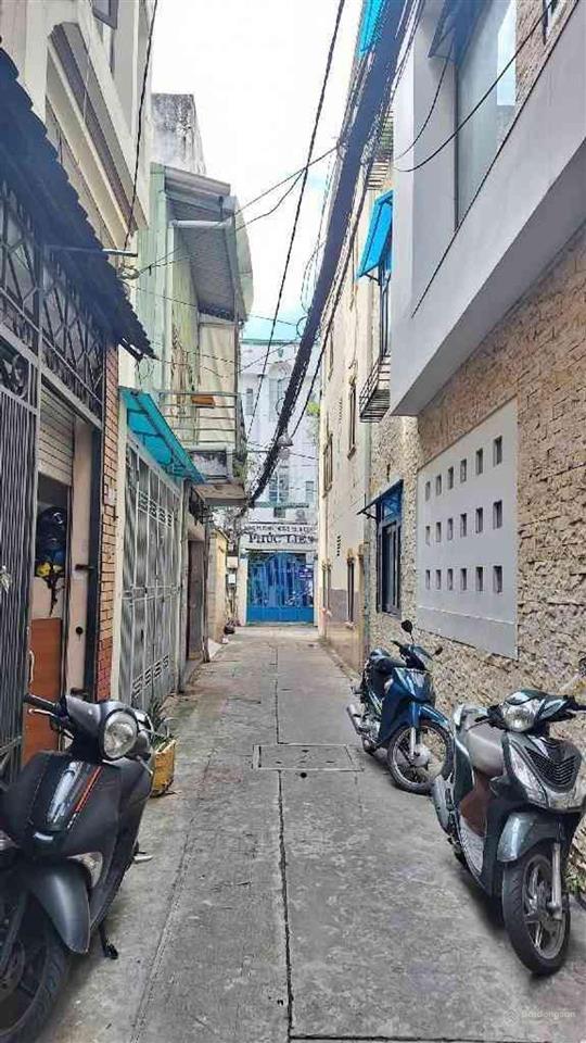 Trung tâm phú nhuận  hoàng văn thụ  hồ văn huê, 1 đời chủ lâu đời. khu dân trí cao. ngang 4.5m