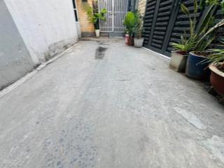 Trung tâm gò vấp  cạnh ubnd p. gò vâp, diện tích cn bảy. hai m2, ngang lớn. vừa ở vừa kinh doanh.