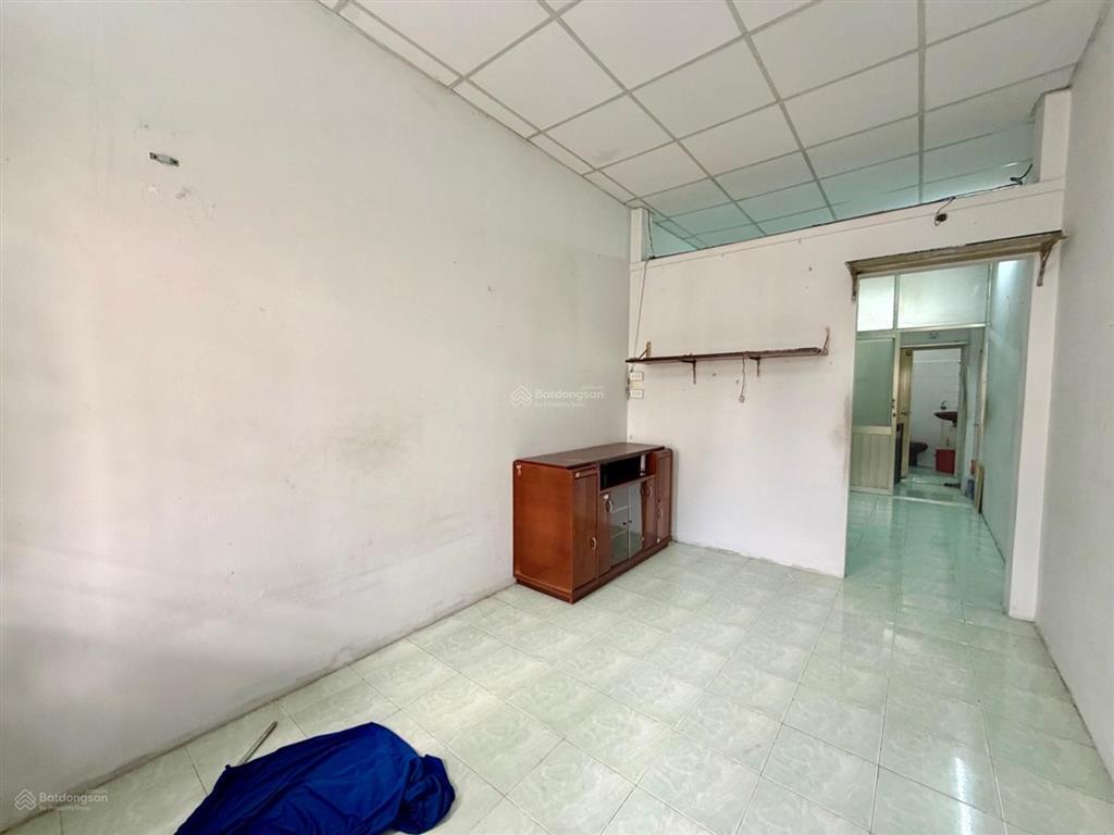 Nhà đẹp nguyễn văn trỗi  nguyễn trọng tuyển  hẻm trước nhà rộng 4m 2 tầng. nhỉnh 5tỷ..