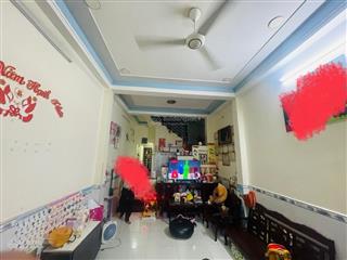 Nhà đẹp chủ đang ở  gò vấp  dt 72m2  4pn  có pn dưới trệt  đủ công năng  shr  hon 5 tỷ xíu