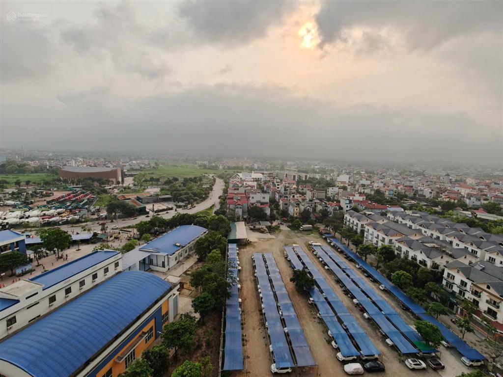 Chính chủ cần cho thuê căn hộ 3pn, là căn góc 3 mặt thoáng, tầng trung chỉ 7 triệu/tháng