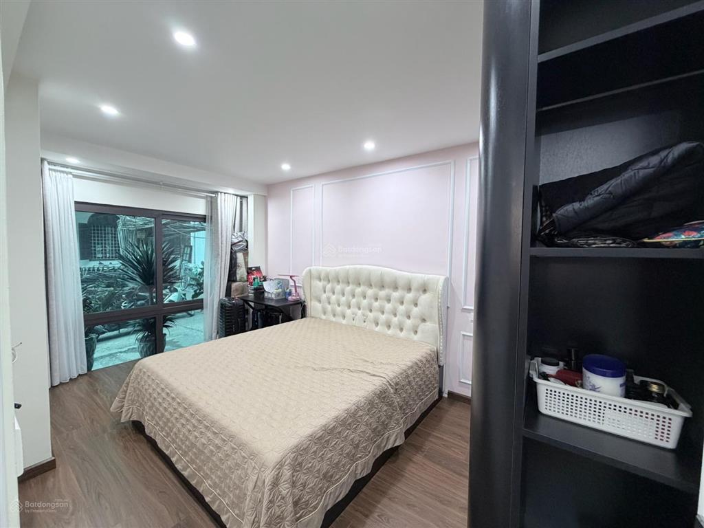 Bác linh gv cần bán nhà 5 tầng th.máy 2 thoáng vv thu 72tr  92m2 18 tỷ. hỗ trợ bank 0866 717 ***