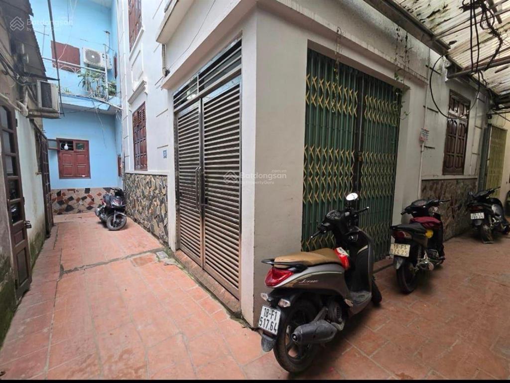 Bán gấp  cần bán gấp  khu mỹ đình  mặt tiền 13,8m  oto sát cửa  diện tích 50m hơn  vị trí địa
