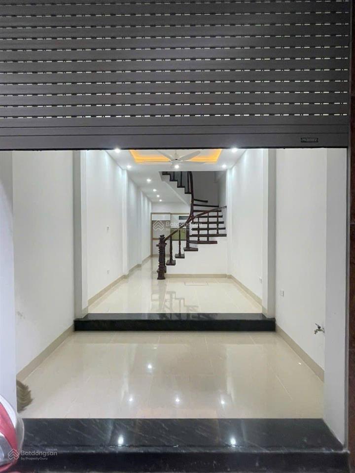 Bán gấp nhà 40m gần đại lộ thăng long nhà mới xây, nhà mới xây vào ở ngay, giá cắt lỗ