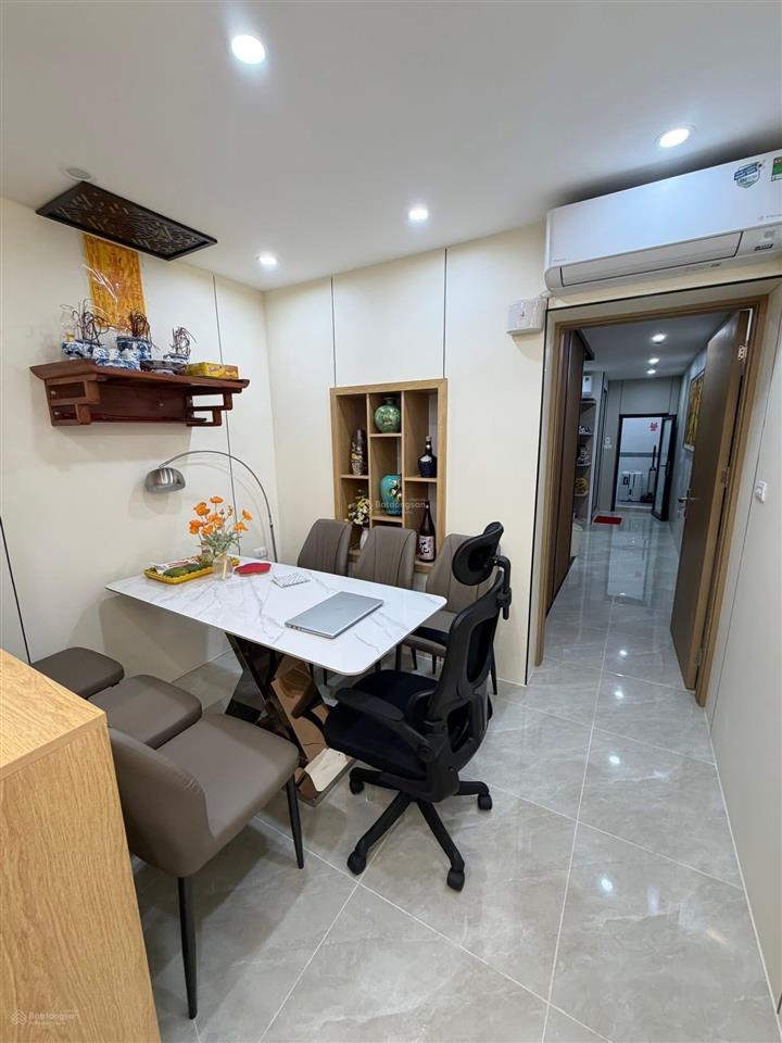 Giảm giá sốc bán căn hộ phố 8/3, phường quỳnh mai, dt 37m2 mặt tiền 3.2m 1 tầng giá 5.39 tỷ