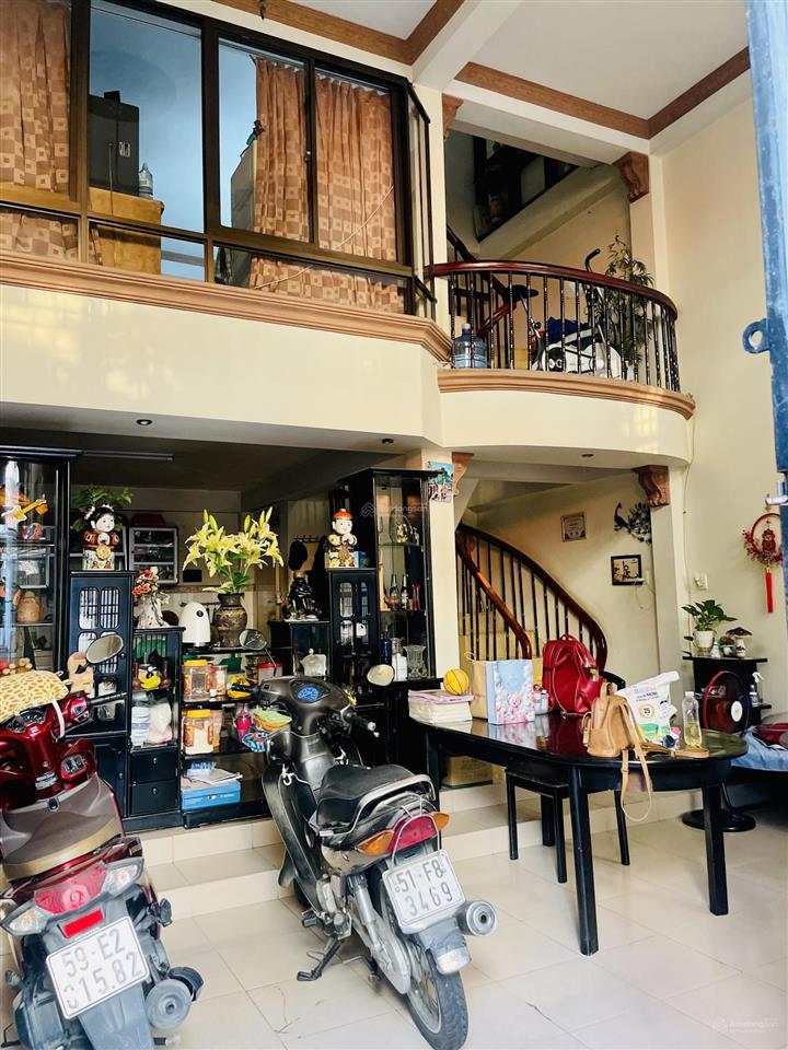 Nhà mặt tiền nguyễn thị huỳnh ngang 6.18m 4pn3wc trục đường nguyễn văn trỗi 16 tỷ tl (còn tl)