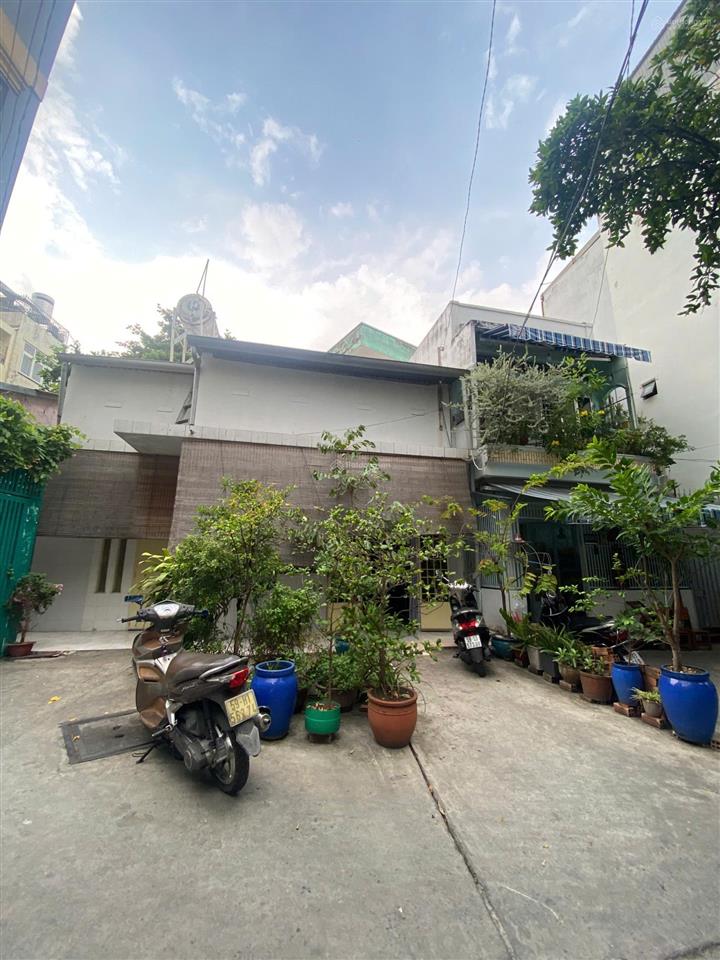 Quá rẻ! bán nhà hẻm xe hơi nơ trang long sát phú nhuận diện tích lớn 10x12m ( 118m2) chỉ 9.5 tỷ tl