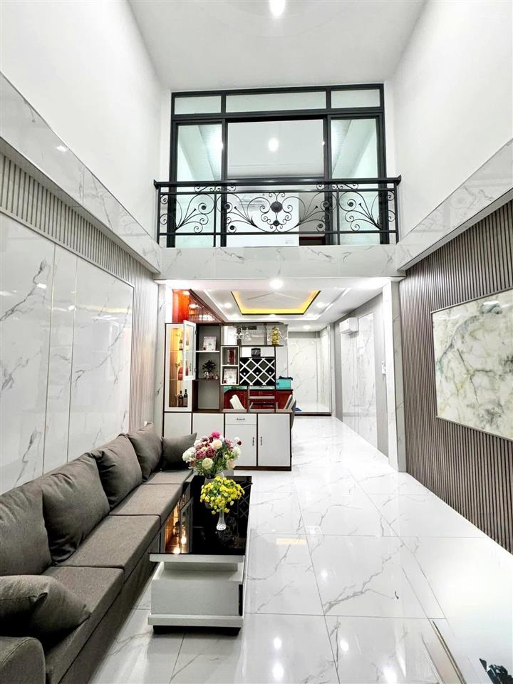 Hạ 1 tỷ còn 8.9 tỷ tl  bán nhà mới hẻm xe hơi nơ trang long 4x13m cn 52m2  5 tầng full nội thất