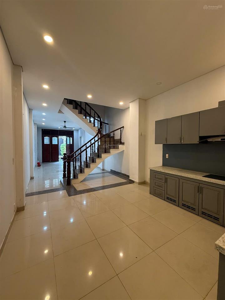 Bán nhà hẻm ôto đặng thùy trâm, p13, bt ngay đh văn lang, 4x15m 4 tầng cho thuê 25tr/th, chỉ 10 tỷ